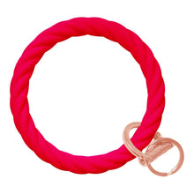 Load image into Gallery viewer, Twisted Bangle &amp; Babe Bracelet Key Ring Twist – Red Rose Gold 