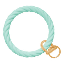 Load image into Gallery viewer, Twisted Bangle &amp; Babe Bracelet Key Ring Twist – Mint Gold 